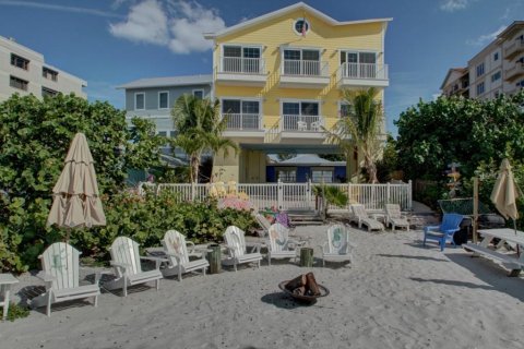 Casa en alquiler en Indian Shores, Florida, 4 dormitorios, 148.64 m2 № 251533 - foto 5