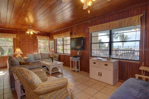 Casa en alquiler en Indian Shores, Florida, 4 dormitorios, 148.64 m2 № 251533 - foto 9