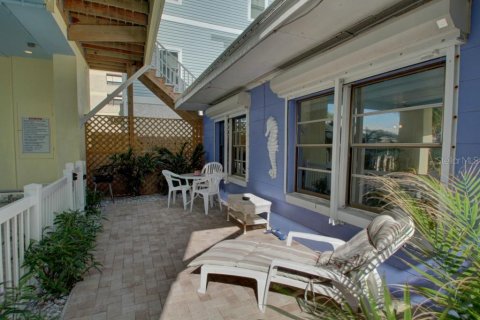 Casa en alquiler en Indian Shores, Florida, 4 dormitorios, 148.64 m2 № 251533 - foto 24