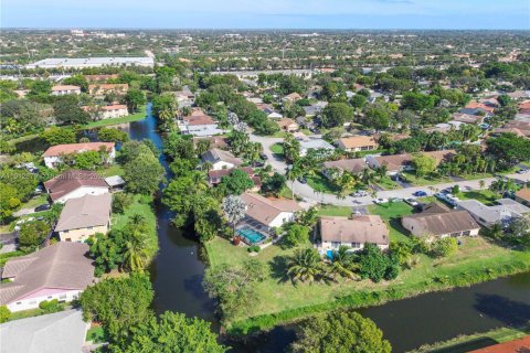 Casa en venta en Coral Springs, Florida, 3 dormitorios, 150.13 m2 № 1970658 - foto 16