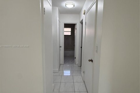 Casa en alquiler en Miramar, Florida, 2 dormitorios, 269.32 m2 № 2067283 - foto 7