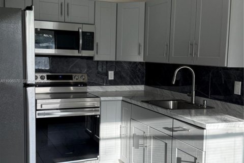 Casa en Miramar, Florida 2 dormitorios, 269.32 m2 № 2067283