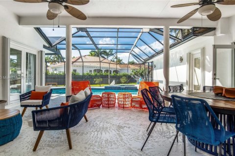House in Palmetto Bay, Florida 6 bedrooms, 383.13 sq.m. № 1931872 - photo 26
