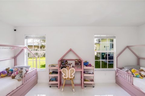 House in Palmetto Bay, Florida 6 bedrooms, 383.13 sq.m. № 1931872 - photo 16