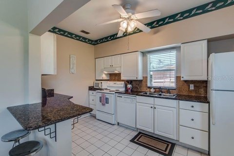 House in Clearwater, Florida 3 bedrooms, 157.66 sq.m. № 1252653 - photo 6