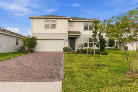 Villa ou maison à Clermont, Floride 4 chambres, 269.42 m2 № 2424390