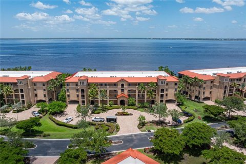 Condo in Punta Gorda, Florida, 3 bedrooms  № 1844237 - photo 2
