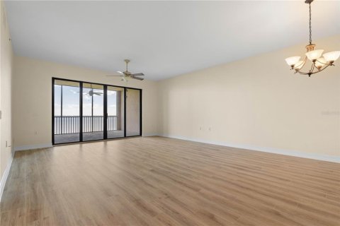 Condo in Punta Gorda, Florida, 3 bedrooms  № 1844237 - photo 19