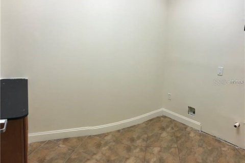 Снять в аренду коммерческую недвижимость в Орландо, Флорида 125.42м2, № 2093597 - фото 10