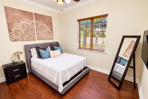 Villa ou maison à louer à Sarasota, Floride: 4 chambres, 195.37 m2 № 2399080 - photo 24