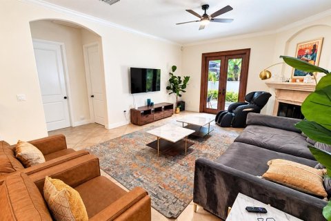 Villa ou maison à louer à Sarasota, Floride: 4 chambres, 195.37 m2 № 2399080 - photo 12