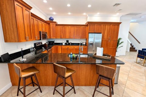 Villa ou maison à louer à Sarasota, Floride: 4 chambres, 195.37 m2 № 2399080 - photo 9