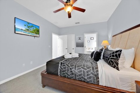 Casa en venta en Davenport, Florida, 6 dormitorios, 261.98 m2 № 1919162 - foto 19