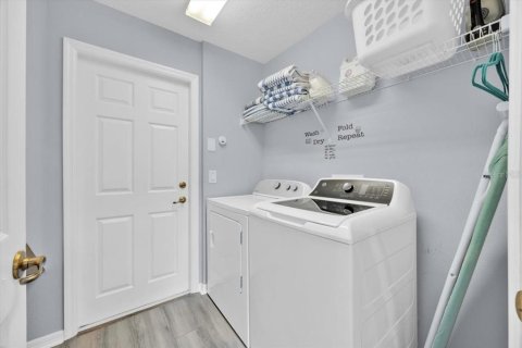 Casa en venta en Davenport, Florida, 6 dormitorios, 261.98 m2 № 1919162 - foto 15