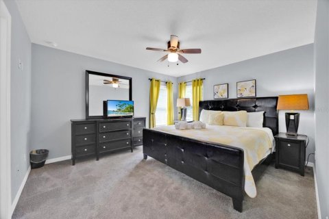Casa en venta en Davenport, Florida, 6 dormitorios, 261.98 m2 № 1919162 - foto 27