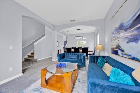 Casa en venta en Davenport, Florida, 6 dormitorios, 261.98 m2 № 1919162 - foto 5