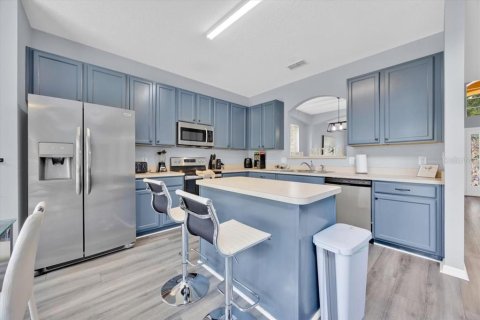 Casa en venta en Davenport, Florida, 6 dormitorios, 261.98 m2 № 1919162 - foto 10