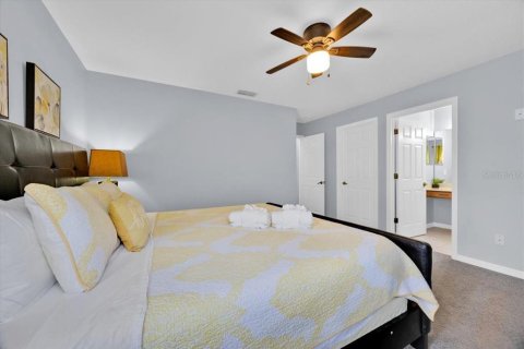 Casa en venta en Davenport, Florida, 6 dormitorios, 261.98 m2 № 1919162 - foto 28
