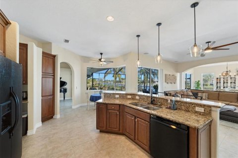 Villa ou maison à vendre à Port Charlotte, Floride: 4 chambres, 244.15 m2 № 864817 - photo 23