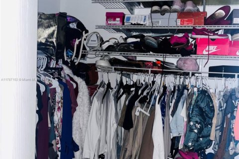 House in Deerfield Beach, Florida 2 bedrooms, 88.44 sq.m. № 2039180 - photo 11