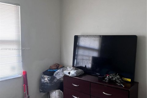 House in Deerfield Beach, Florida 2 bedrooms, 88.44 sq.m. № 2039180 - photo 16