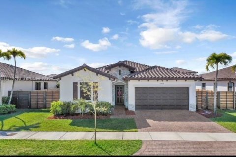 Villa ou maison à Miami, Floride 3 chambres, 176.61 m2 № 2439380