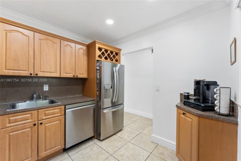 Condominio en alquiler en Miami, Florida, 2 dormitorios, 74.69 m2 № 2029143 - foto 12