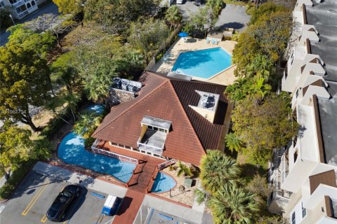 Condominio en alquiler en Miami, Florida, 2 dormitorios, 74.69 m2 № 2029143 - foto 21