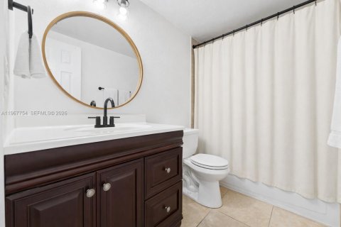 Condominio en alquiler en Miami, Florida, 2 dormitorios, 74.69 m2 № 2029143 - foto 7