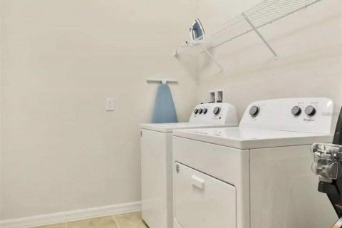 Villa ou maison à vendre à Kissimmee, Floride: 9 chambres, 407.93 m2 № 1782414 - photo 15