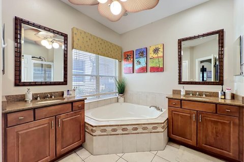 Villa ou maison à vendre à Orlando, Floride: 4 chambres, 277.59 m2 № 2100725 - photo 21