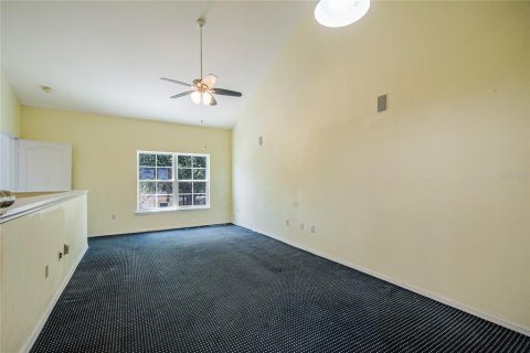 Купить кондоминиум в Киссимми, Флорида 4 комнаты, 62.89м2, № 2091838 - фото 5