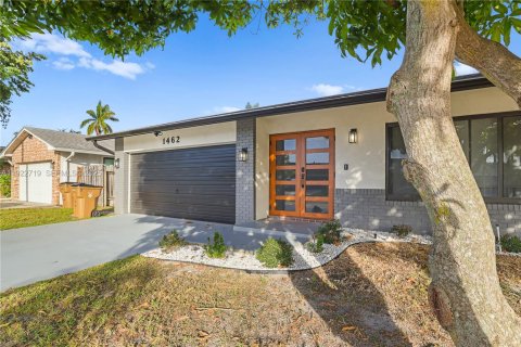 Villa ou maison à vendre à Deerfield Beach, Floride: 3 chambres, 171.31 m2 № 1976699 - photo 5