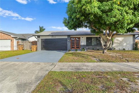 Villa ou maison à vendre à Deerfield Beach, Floride: 3 chambres, 171.31 m2 № 1976699 - photo 3
