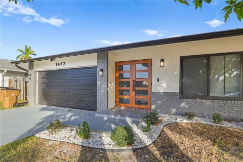 Villa ou maison à vendre à Deerfield Beach, Floride: 3 chambres, 171.31 m2 № 1976699 - photo 7