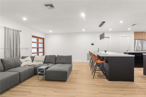 Villa ou maison à vendre à Deerfield Beach, Floride: 3 chambres, 171.31 m2 № 1976699 - photo 22