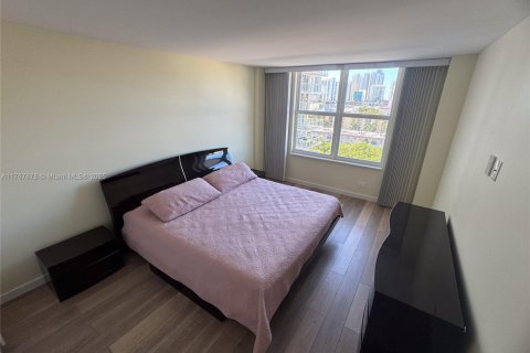 Купить кондоминиум в Санни-Айлс-Бич, Флорида 2 спальни, 119.47м2, № 2039146 - фото 28