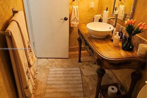 Condominio en venta en West Palm Beach, Florida, 2 dormitorios, 103.12 m2 № 2021461 - foto 7