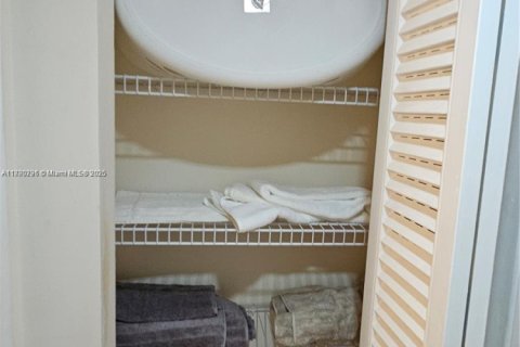 Condominio en venta en West Palm Beach, Florida, 2 dormitorios, 103.12 m2 № 2021461 - foto 19