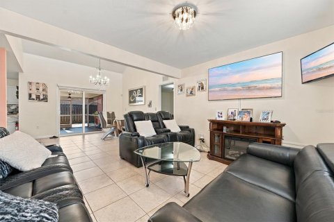 Villa ou maison à vendre à Sarasota, Floride: 3 chambres, 123.37 m2 № 2416665 - photo 14