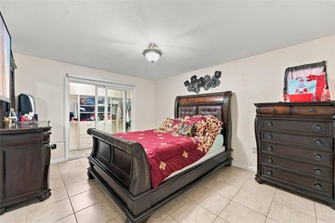Villa ou maison à vendre à Sarasota, Floride: 3 chambres, 123.37 m2 № 2416665 - photo 22
