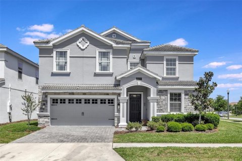House in Davenport, Florida 8 bedrooms, 363.15 sq.m. № 1751096 - photo 1