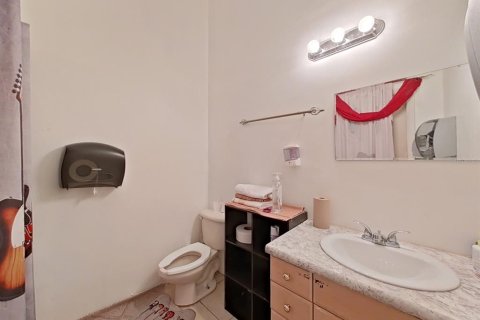 Immobilier commercial à vendre à Tampa, Floride: 159.79 m2 № 1317886 - photo 29
