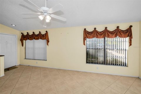 House in Palm Harbor, Florida 2 bedrooms, 79.34 sq.m. № 2237847 - photo 7