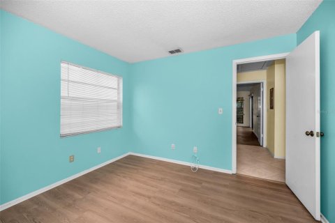 House in Palm Harbor, Florida 2 bedrooms, 79.34 sq.m. № 2237847 - photo 23