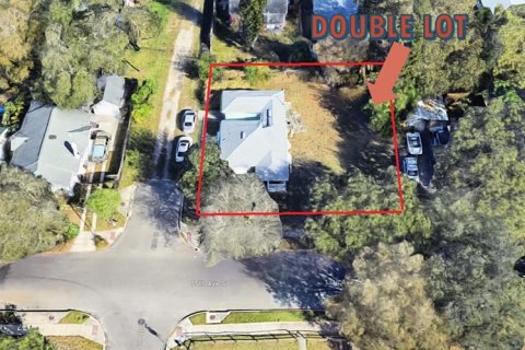House in Saint Petersburg, Florida 2 bedrooms, 74.14 sq.m. № 2220585 - photo 2