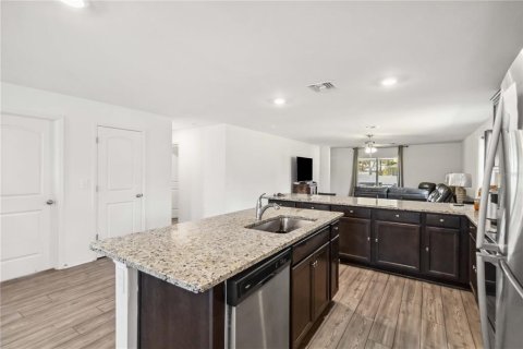 Villa ou maison à vendre à North Port, Floride: 3 chambres, 157.28 m2 № 1548443 - photo 16