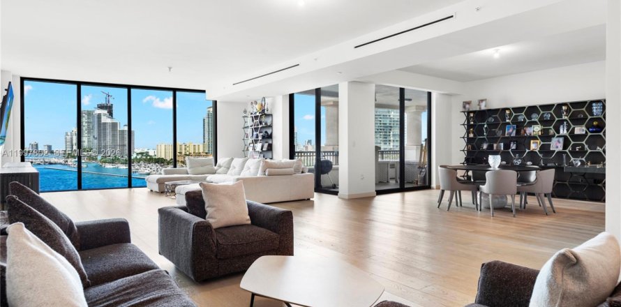 Condo à Miami Beach, Floride, 3 chambres № 2154858