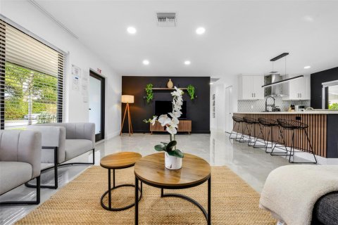 Villa ou maison à Wilton Manors, Floride 3 chambres, 128.86 m2 № 2350802