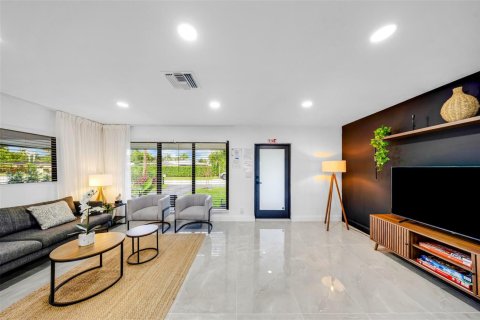 Villa ou maison à louer à Wilton Manors, Floride: 3 chambres, 128.86 m2 № 2350802 - photo 6